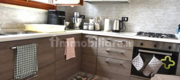 3 Schlafzimmer Wohnung in Chiaravalle, Italy, Nr. 346984 10