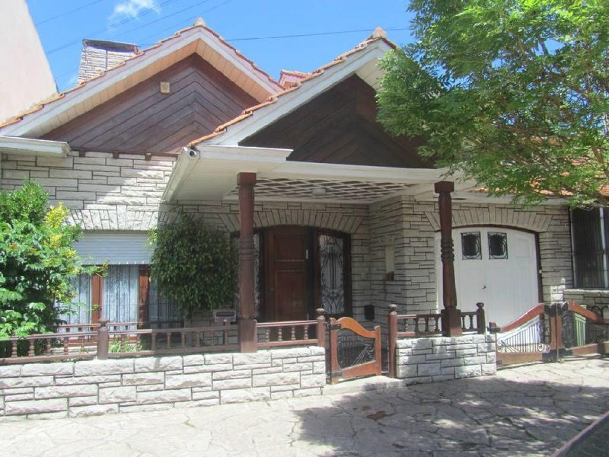 4 chambres Maison à Mar del Plata, Argentina No. 80348