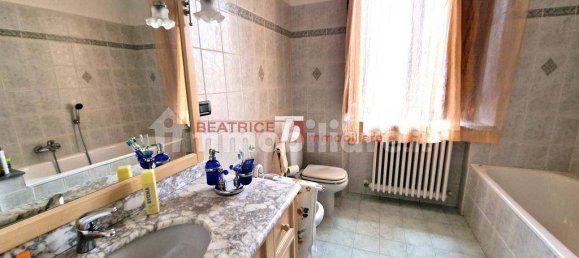 Villa de 3 dormitorios en Lucca, Italy No. 100339 12