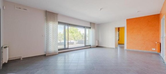 2 Schlafzimmer Wohnung in Tours, France, Nr. 301592 4