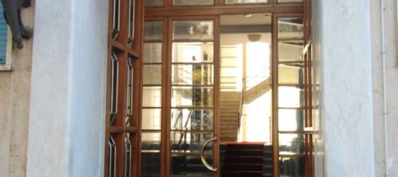 Квартира с 3 спальнями в Генуя, Италия № 363195 3