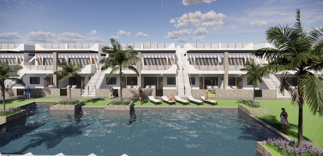 Apartamento de 3 dormitorios en Punta Prima, Spain No. 3617