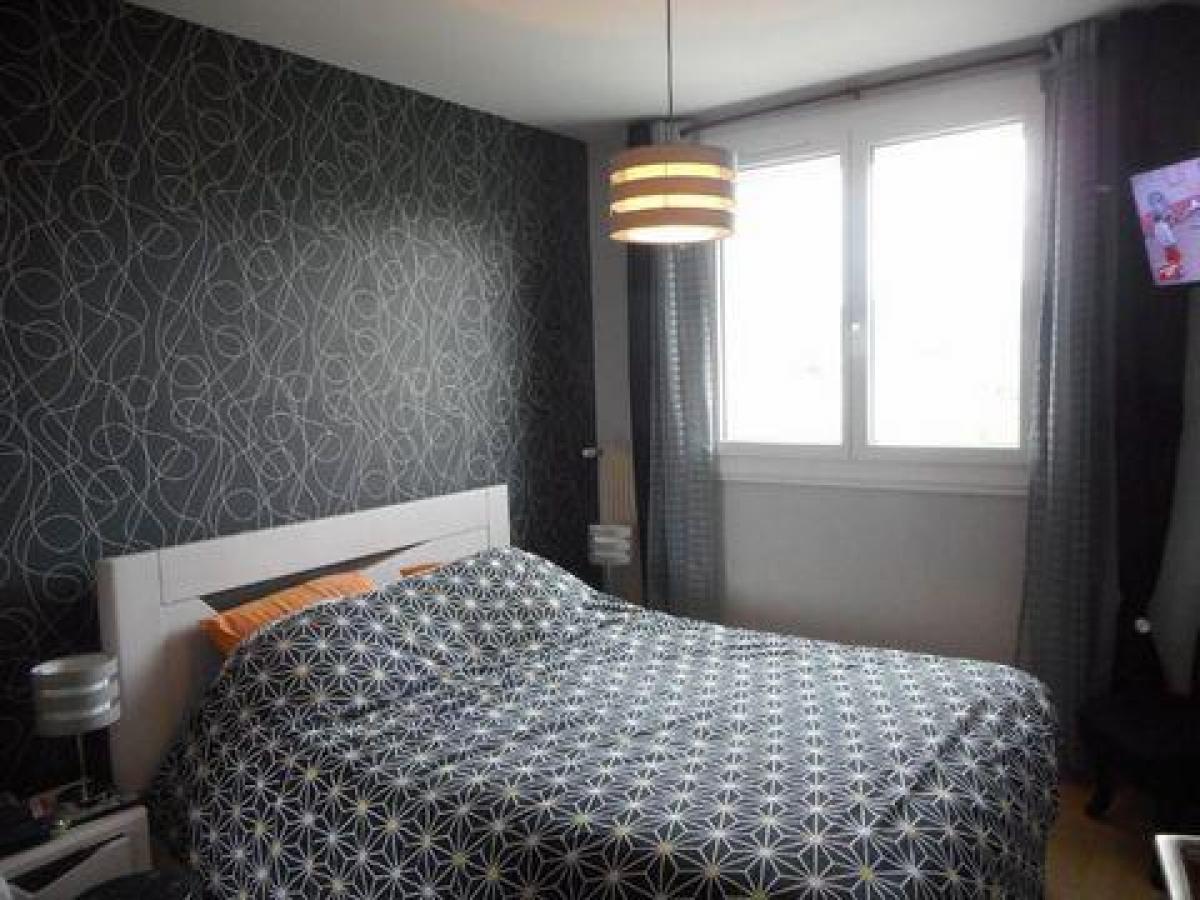 2 chambres Appartement à Lons-le-Saunier, France No. 25530