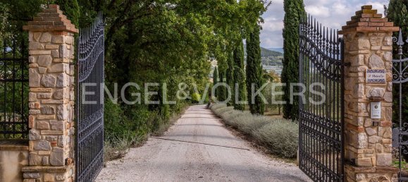 6 غرف نوم فيلا في Todi, Italy رقم 132079 4