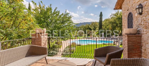 6 غرف نوم فيلا في Todi, Italy رقم 132079 23