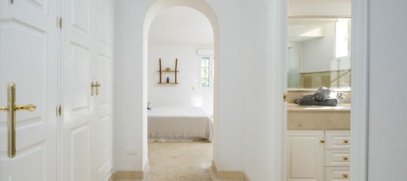 Вилла с 6 спальнями в Марбелья, Испания № 48713 42