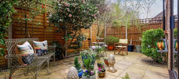 3 bedrooms Office in Isleworth, United Kingdom No. 12343 13