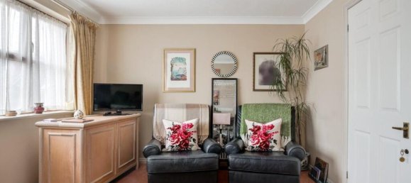 3 bedrooms Office in Isleworth, United Kingdom No. 12343 7