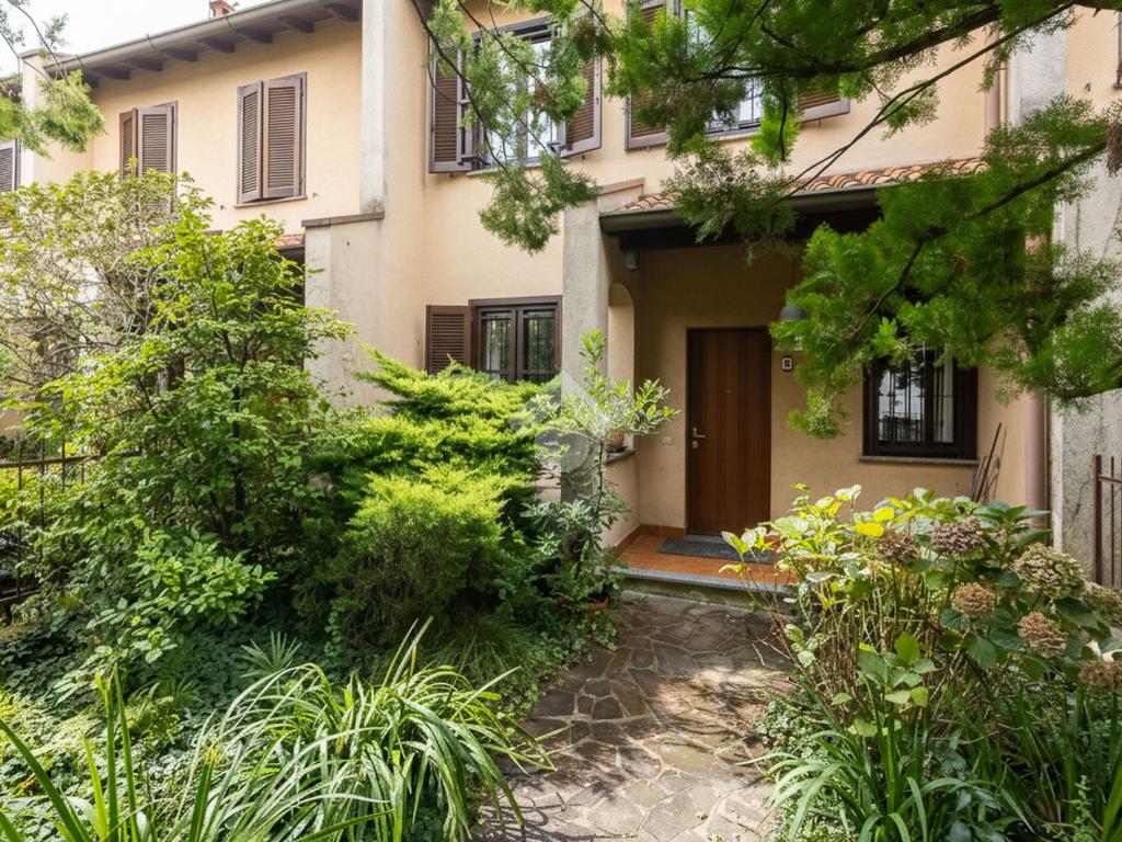 Villa de 3 dormitorios en Missaglia, Italy No. 371455