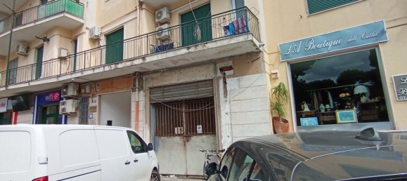 Propiedad comercial en Crotone, Italy 971 m² No. 319721 3