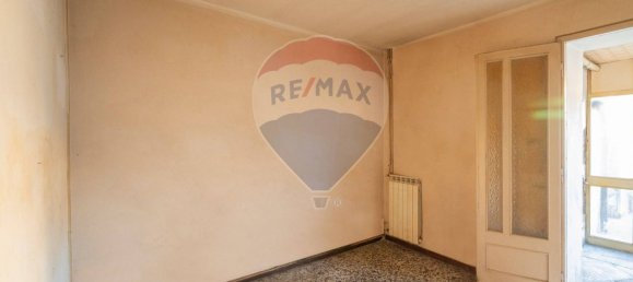 2 bedrooms House in Rivarolo Mantovano, Italy No. 81126 7