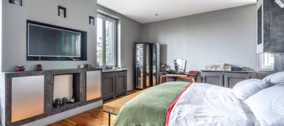 Casa de 5 dormitorios en Suresnes, France No. 176697 14