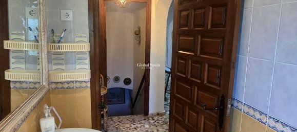 6 غرف نوم منزل في Alicante, Spain رقم 184753 24