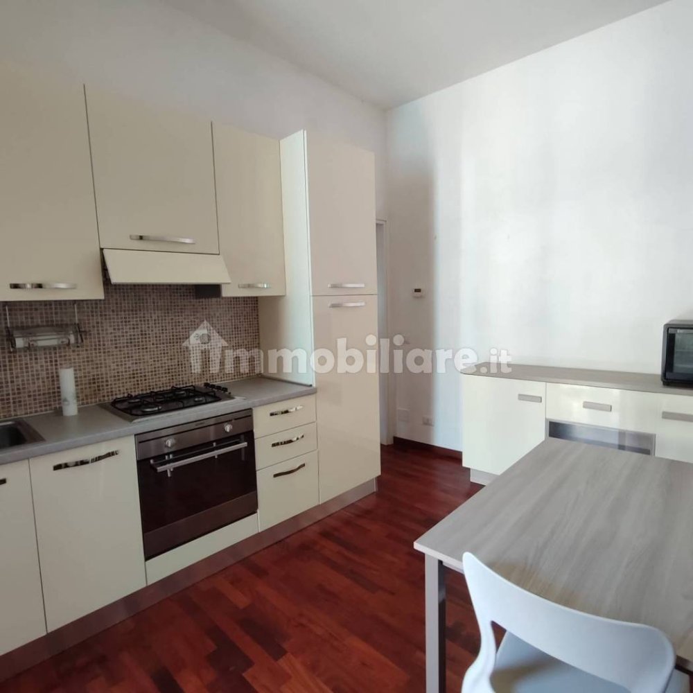 2 Schlafzimmer Wohnung in Pavia, Italy, Nr. 381206