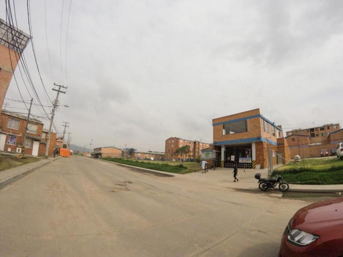 3 bedrooms House in Cundinamarca, Colombia No. 7781