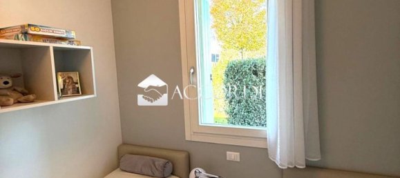 4 rooms Apartment in Jesolo, Italy No. 167443 8