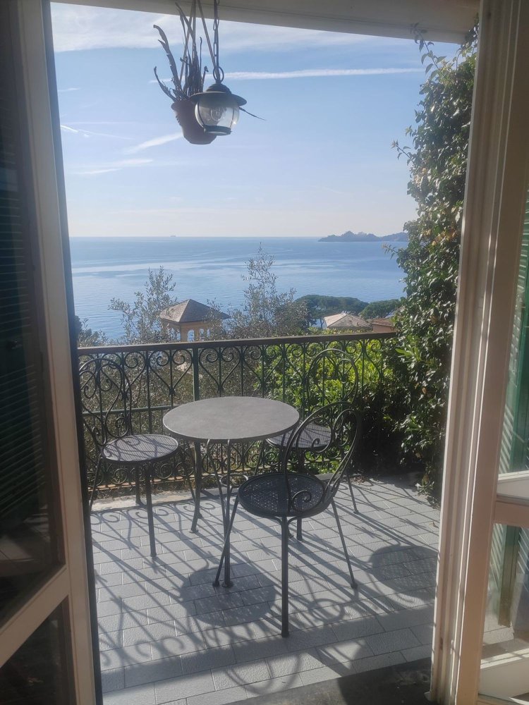 7 rooms Apartment in Zoagli, Italy No. 144089