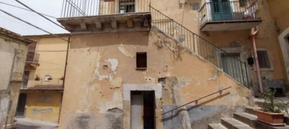 Apartamento T5 em Militello in Val di Catania, Italy N.º 311059 2