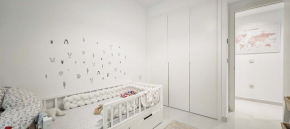 3 Schlafzimmer Wohnung in Estepona, Spain, Nr. 136670 14