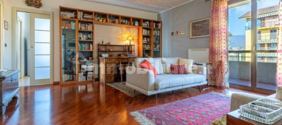 Apartamento T2 em Ivrea, Italy N.º 1810 2