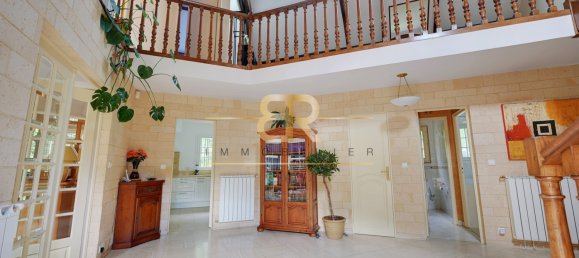 5 غرف نوم فيلا في Sucy-en-Brie, France رقم 165406 27