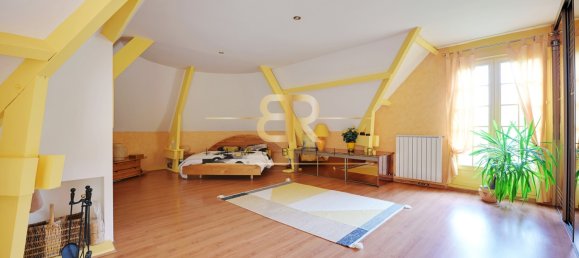 5 غرف نوم فيلا في Sucy-en-Brie, France رقم 165406 15