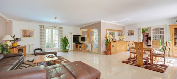 5 غرف نوم فيلا في Sucy-en-Brie, France رقم 165406 30