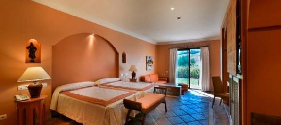 5600000m² Land in Andalusia, Spain No. 187301 3