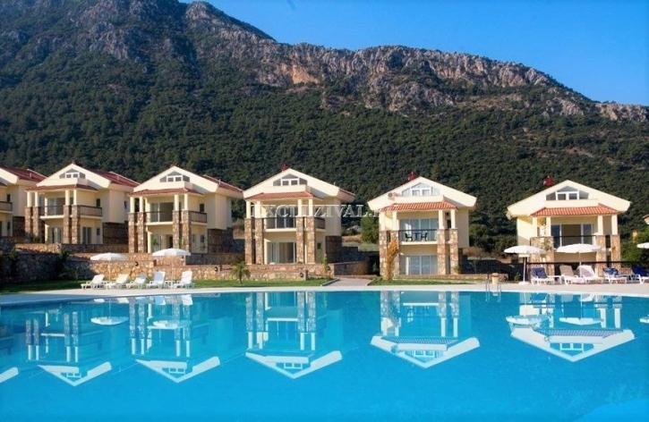 Villa 3+1 in Fethiye, Turkey No. 28371