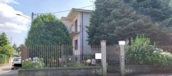 2 غرف نوم فيلا في Gorla Maggiore, Italy رقم 98437 2