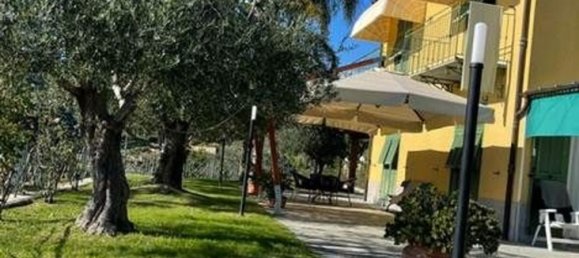 Вилла с 8 комнатами в Бордигера, Италия № 220120 48