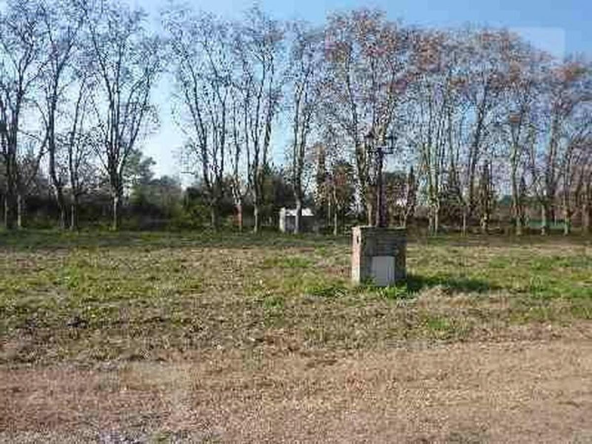  Land in Buenos Aires, Argentina No. 111543