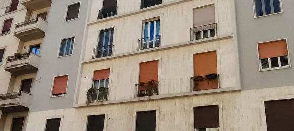 2 rooms Apartment in Milan, Italy No. 290555 8