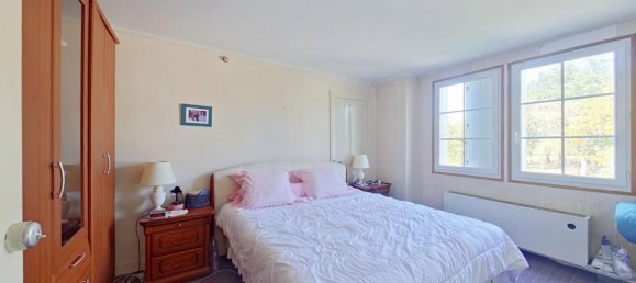 3 bedrooms House in Nouans-les-Fontaines, France No. 90114 5