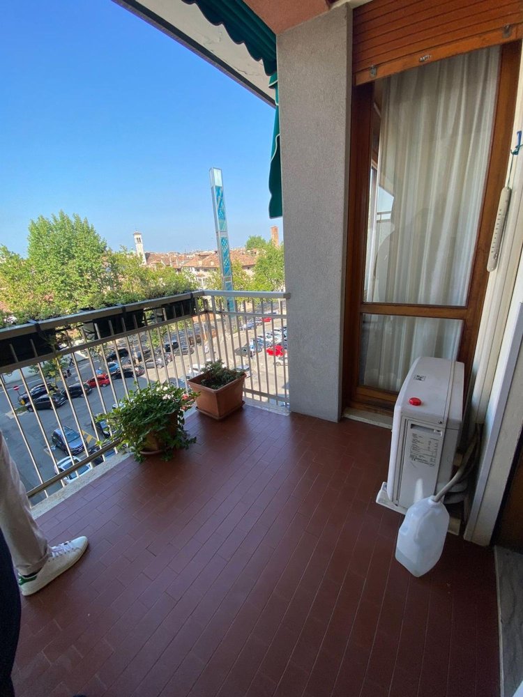 5 bedrooms Apartment in Treviso, Italy No. 325314