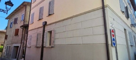 6 rooms Duplex in Castellarano, Italy No. 95159 4