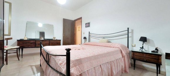 Квартира с 2 спальнями в Бари Сардо, Италия № 377295 15