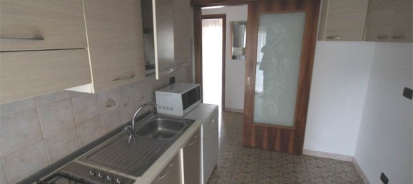 2 bedrooms Apartment in Como, Italy No. 67937 7