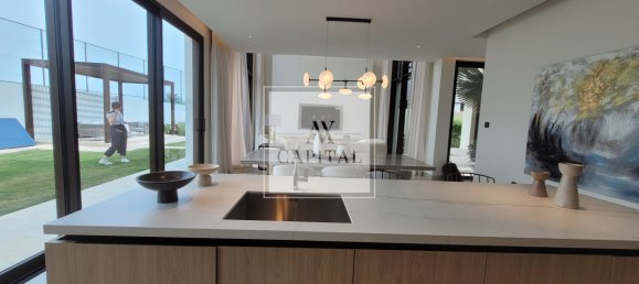 Villa de 4 dormitorios en Saadiyat Island, UAE No. 51722 10