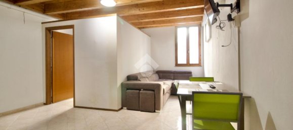 Студия в Реджо Эмилия, Италия № 2288 9