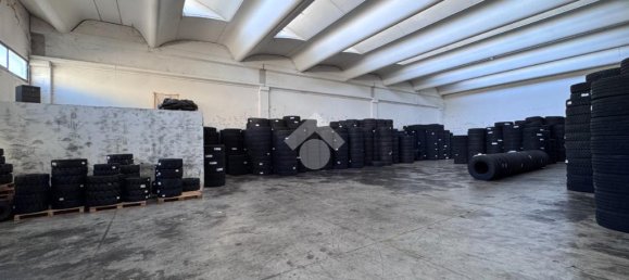 2غرفة مستودع في Thiene, Italy رقم 353984 4