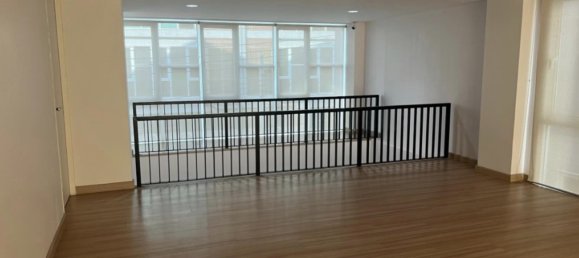 Бунгало с 2 спальнями в Бангкок, Таиланд № 11750 5