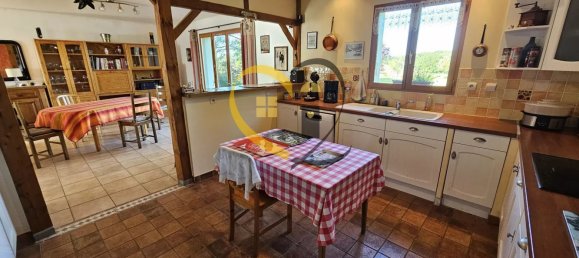 Дом с 4 спальнями в Менту-Салон, Франция № 268604 3