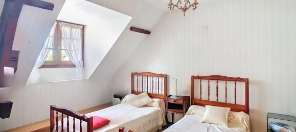 3 bedrooms House in Idron, France No. 302011 7