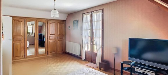 3 bedrooms House in Idron, France No. 302011 8