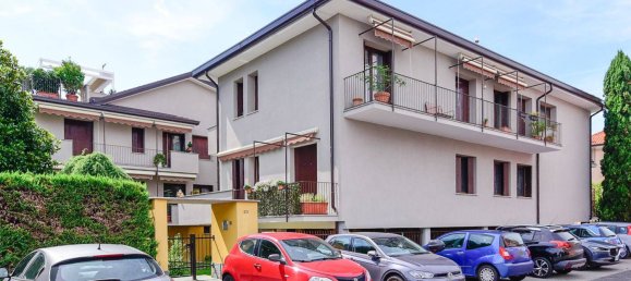 2 bedrooms Apartment in Seregno, Italy No. 270933 2