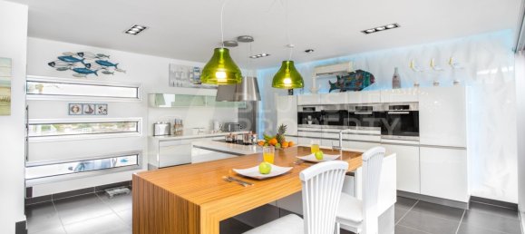 5 غرف نوم فيلا في Ayia Napa, Cyprus رقم 9236 8