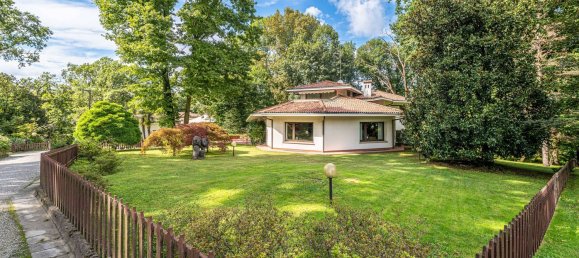 10 rooms Villa in Lesmo, Italy No. 338372 4