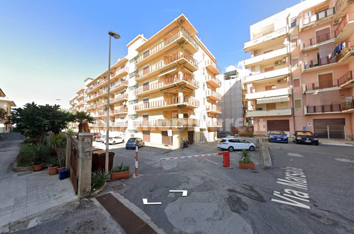 4 Schlafzimmer Wohnung in Milazzo, Italy, Nr. 38246