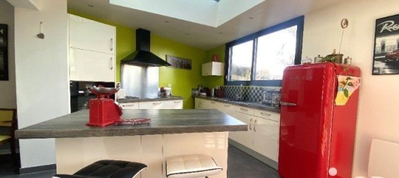 Casa de 5 habitaciónes en Sainte-Luce-sur-Loire, France No. 97922 4